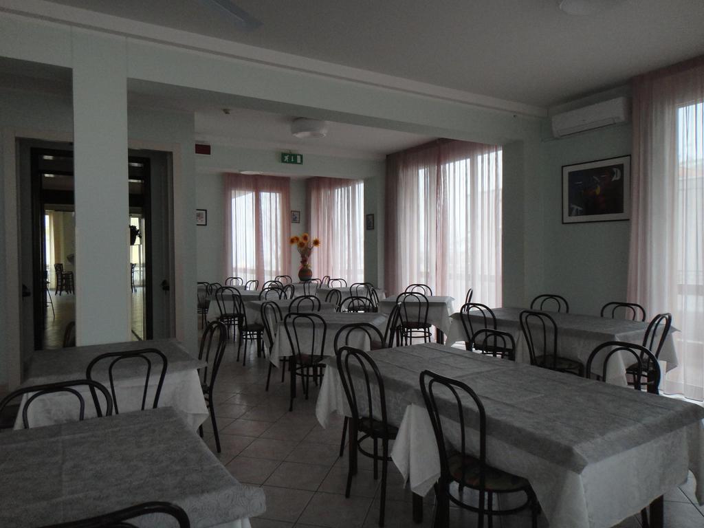 Hotel Acapulco Viserbella di Rimini Extérieur photo