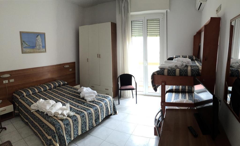 Hotel Acapulco Viserbella di Rimini Extérieur photo