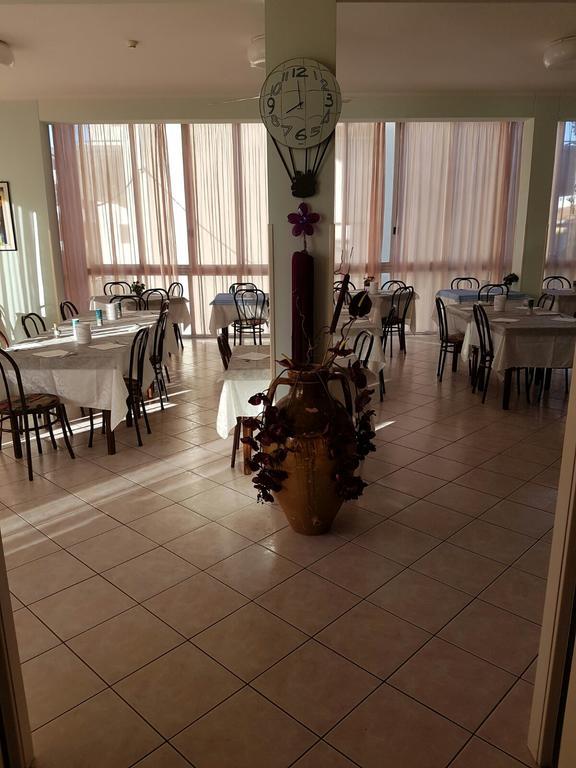 Hotel Acapulco Viserbella di Rimini Extérieur photo
