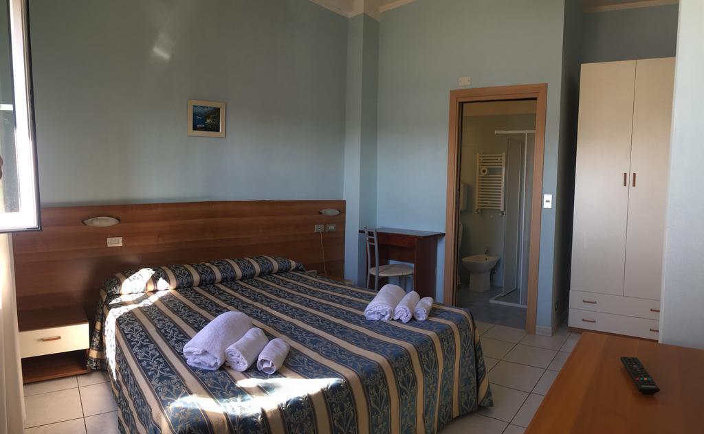 Hotel Acapulco Viserbella di Rimini Extérieur photo