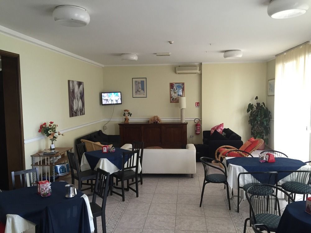 Hotel Acapulco Viserbella di Rimini Extérieur photo