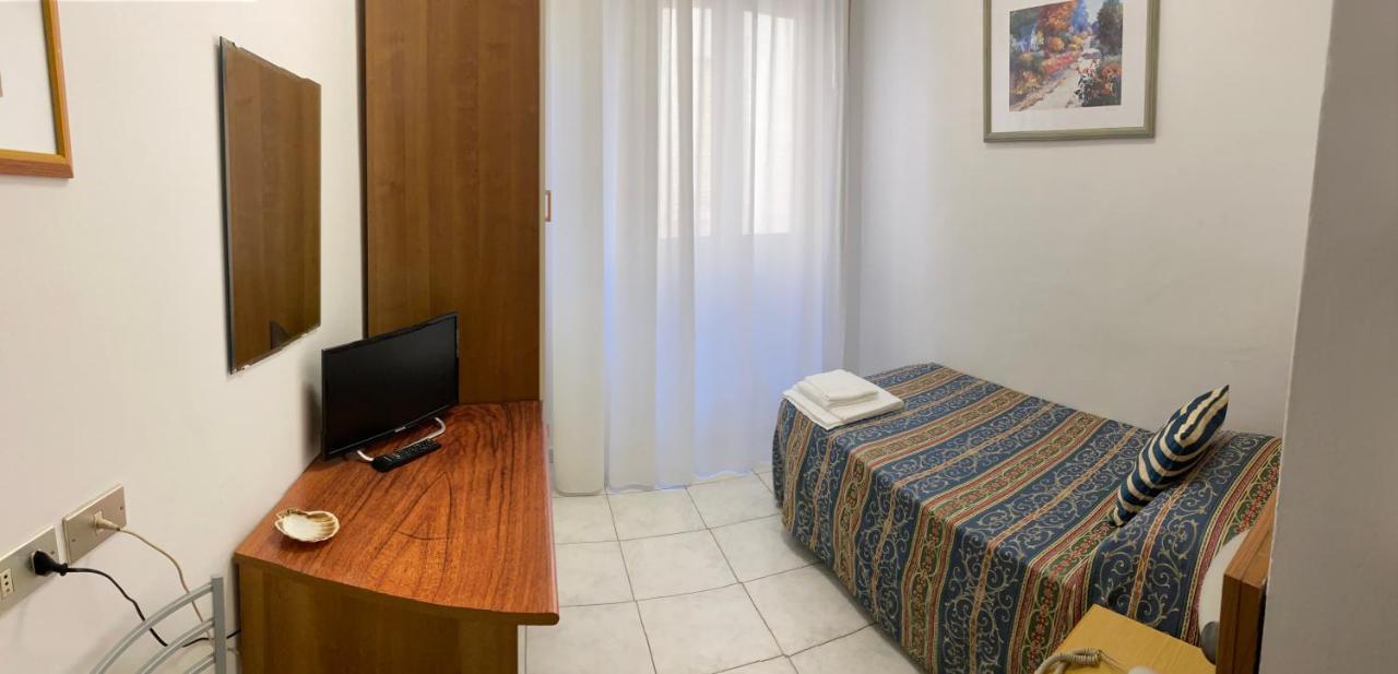 Hotel Acapulco Viserbella di Rimini Extérieur photo
